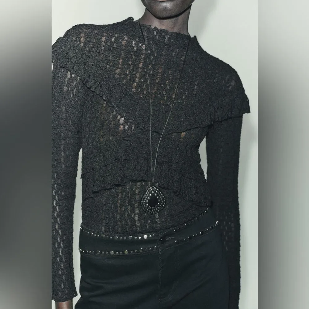 ZARA RUFFLED LACE TOP